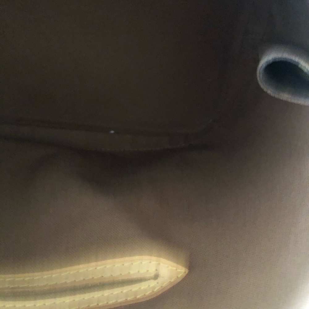 EUC Authentic Louis Vuitton in excellent condition - Picture 15 of 15